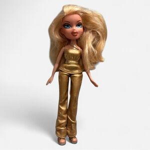 Bratz Doll Cloe in gold suit 2